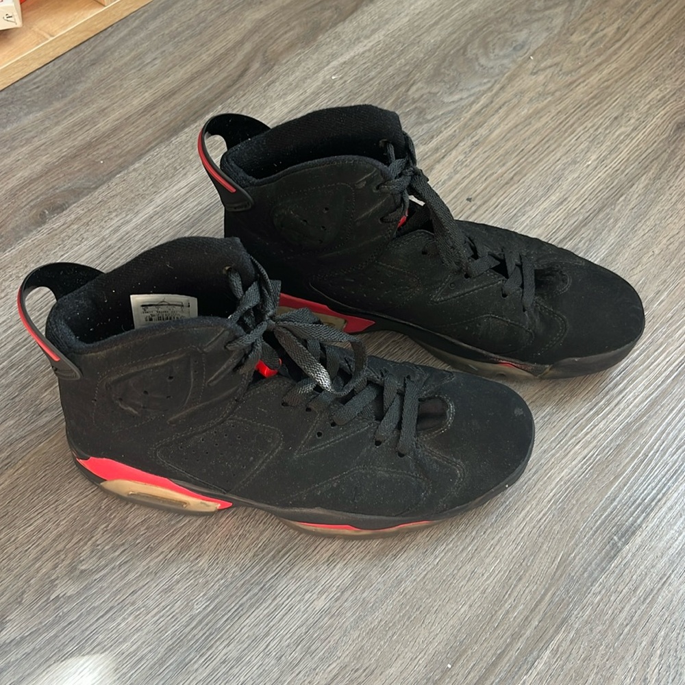 Air Jordan Retro 6 Varsity Red 2010
